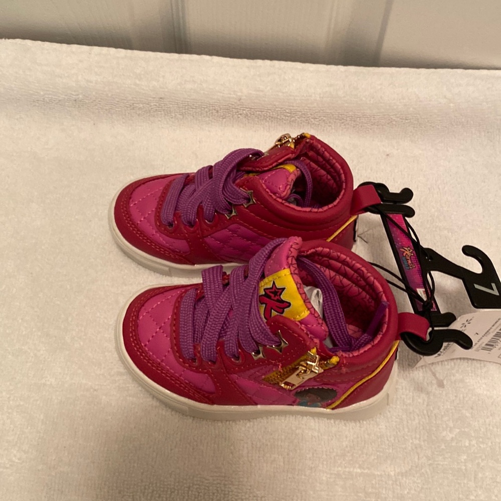 Brand New Karma’s World (Netflix Series) Pink Athletic Shoes…size 7